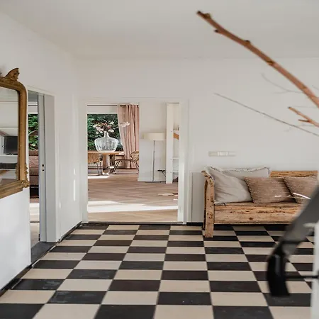In Near Leenderbos Forest, Cleaning Included Holiday home *