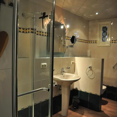 Holiday home In Near Leenderbos Forest, Cleaning Included *